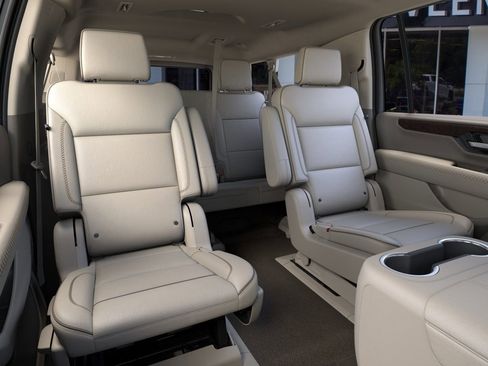 New 2026 GMC Yukon XL Denali w/ Denali Reserve Package AWD/4WD image 12