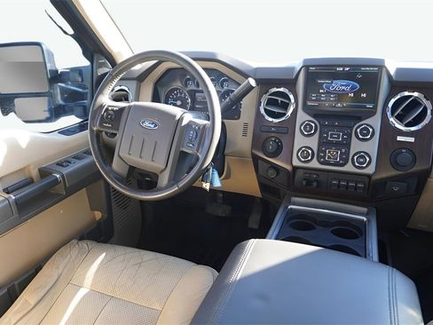 Used 2013 Ford F350 Lariat w/ Chrome Pkg image 17