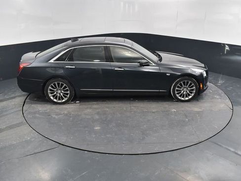 Used 2018 Cadillac CT6 Luxury image 44