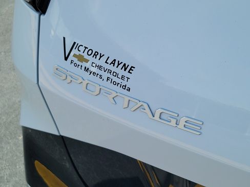 Used 2024 Kia Sportage SX FWD image 5