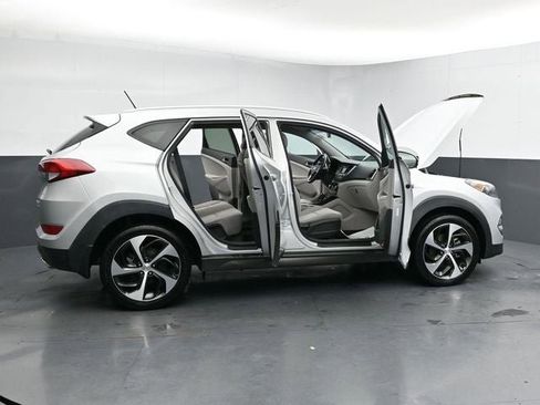 Used 2016 Hyundai Tucson Sport image 44