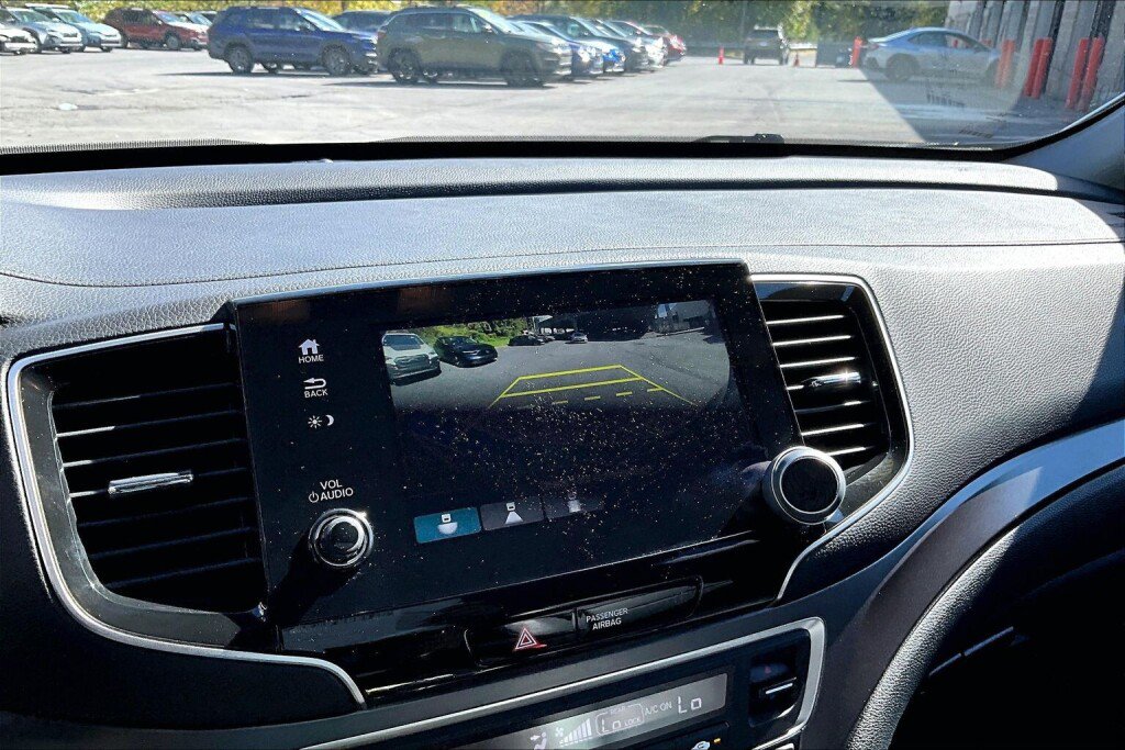 Used 2021 Honda Pilot Special Edition image 9