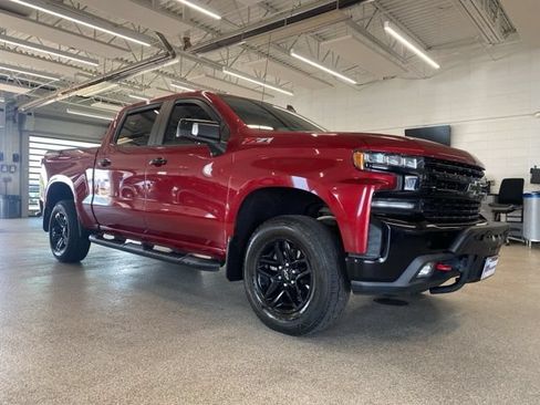 Used 2019 Chevrolet Silverado 1500 LT Trail Boss AWD/4WD image 3