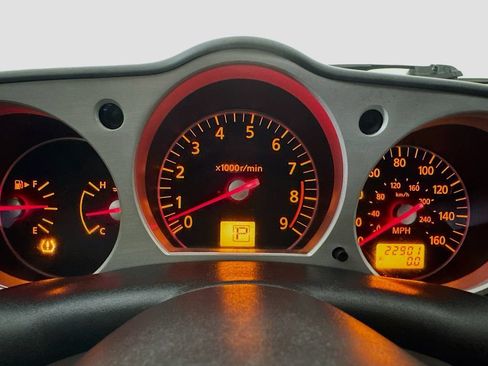 Used 2008 Nissan 350Z Grand Touring w/ Cargo Convenience Pkg RWD image 11