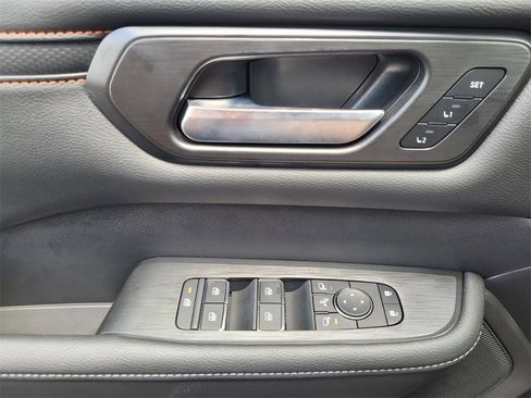 New 2025 Nissan Armada PRO-4X image 25