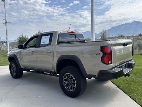 Used 2024 Chevrolet Colorado ZR2 w/ Technology Package AWD/4WD image 3