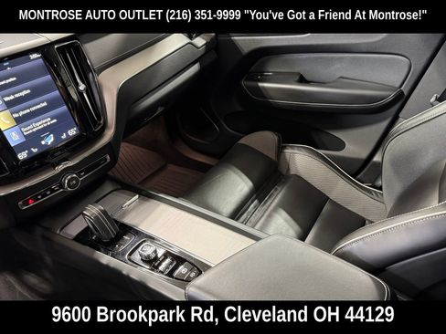 Used 2020 Volvo XC60 T8 R-Design AWD/4WD image 17