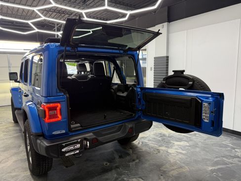 Used 2022 Jeep Wrangler Unlimited Sahara w/ Advanced Safety Group image 29