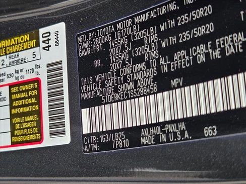 Certified 2025 Toyota Sienna Platinum image 24