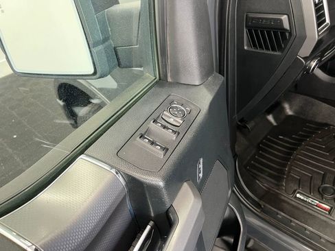 Used 2016 Ford F150 XLT w/ Equipment Group 302A Luxury AWD/4WD image 11