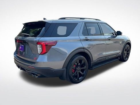 Used 2022 Ford Explorer ST w/ Equipment Group 401A RWD image 6