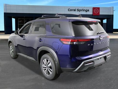New 2026 Nissan Pathfinder SL FWD image 3