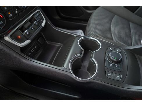Used 2023 GMC Terrain SLE w/ Driver Convenience Package FWD image 25