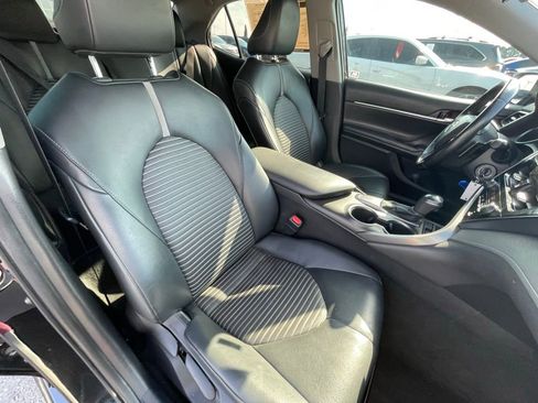 Used 2021 Toyota Camry SE image 28