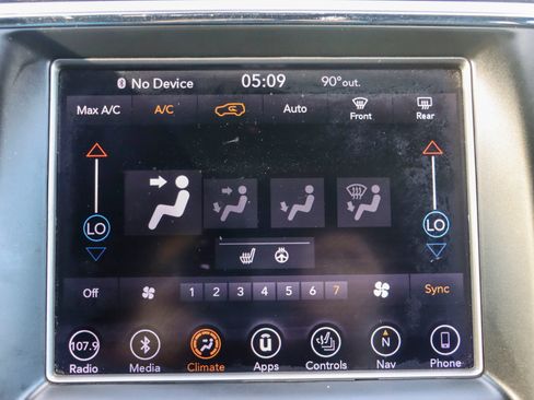 Used 2018 Jeep Grand Cherokee Limited RWD image 37