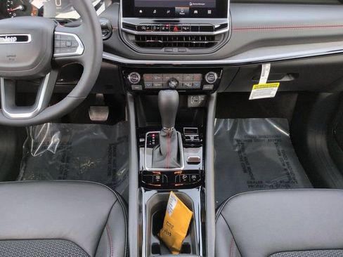 New 2026 Jeep Compass Trailhawk image 19