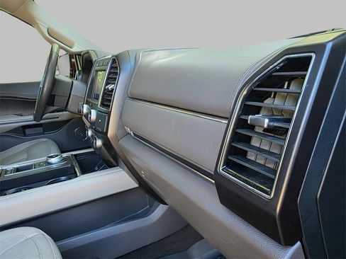 Used 2020 Ford Expedition Limited w/ Texas Edition Package image 20
