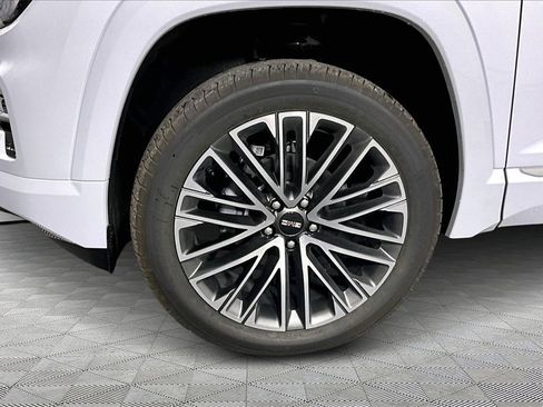 New 2026 GMC Terrain Denali w/ LPO, Floor Liner Package image 13