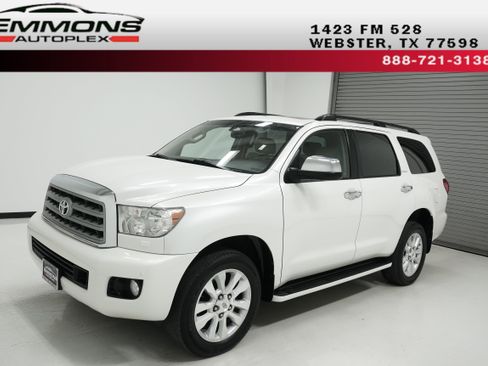 Used 2011 Toyota Sequoia Platinum image 1