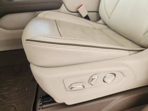 Used 2025 GMC Yukon Denali w/ Sun & Power Step Package RWD image 23