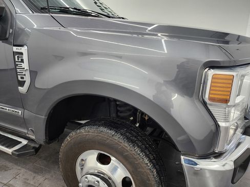 Used 2022 Ford F350 XLT w/ XLT Premium Package image 22