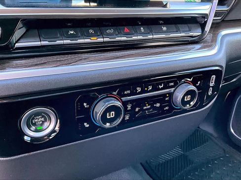 Used 2022 Chevrolet Silverado 1500 LT image 33