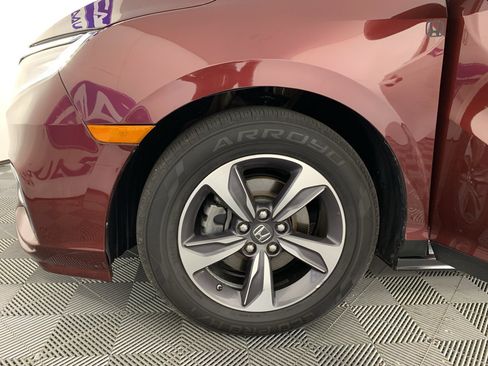 Used 2018 Honda Odyssey Touring image 11