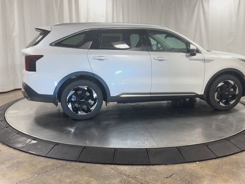 New 2026 Kia Sorento EX w/ EX Premium Package AWD/4WD image 9