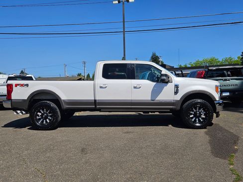 Used 2019 Ford F350 Lariat w/ Lariat Ultimate Package AWD/4WD image 6