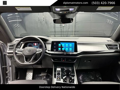 Used 2024 Volkswagen Atlas Cross Sport SE image 24