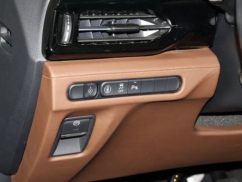 Certified 2024 Acura MDX SH-AWD w/ Technology Package image 28