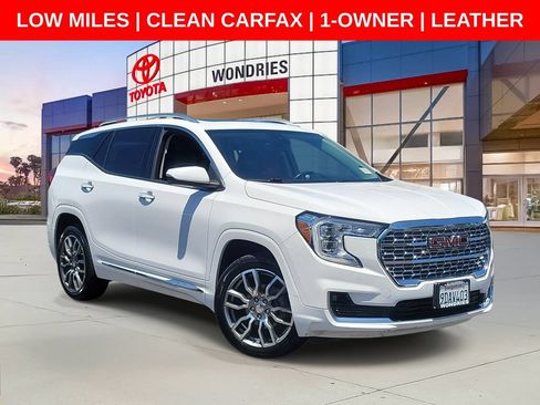 Used 2022 GMC Terrain Denali AWD/4WD image 1