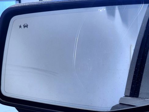 Used 2019 Chevrolet Silverado 1500 LTZ image 13