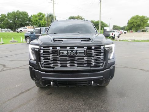 Certified 2026 GMC Sierra 2500 Denali Ultimate w/ Max Trailering Package AWD/4WD image 14