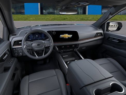 New 2026 Chevrolet Tahoe Z71 w/ Comfort Package AWD/4WD image 3