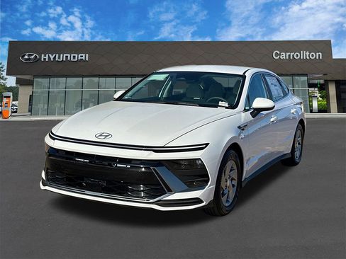 New 2025 Hyundai Sonata SE image 1