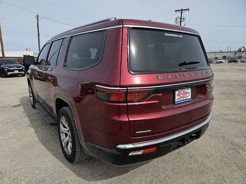 Used 2022 Jeep Wagoneer Series II image 5