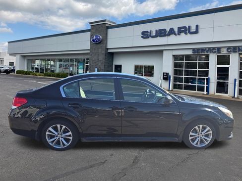 Used 2013 Subaru Legacy 2.5i Premium image 2