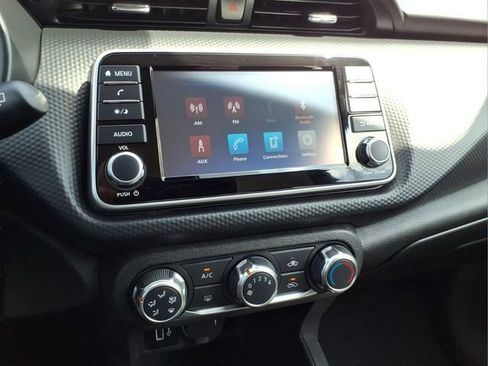 Certified 2025 Nissan Kicks Play S FWD image 22