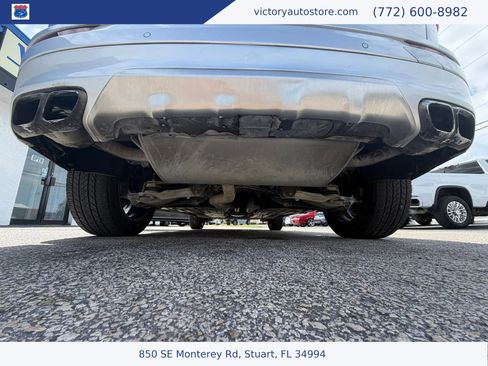 Used 2019 Volvo XC60 T5 R-Design image 43