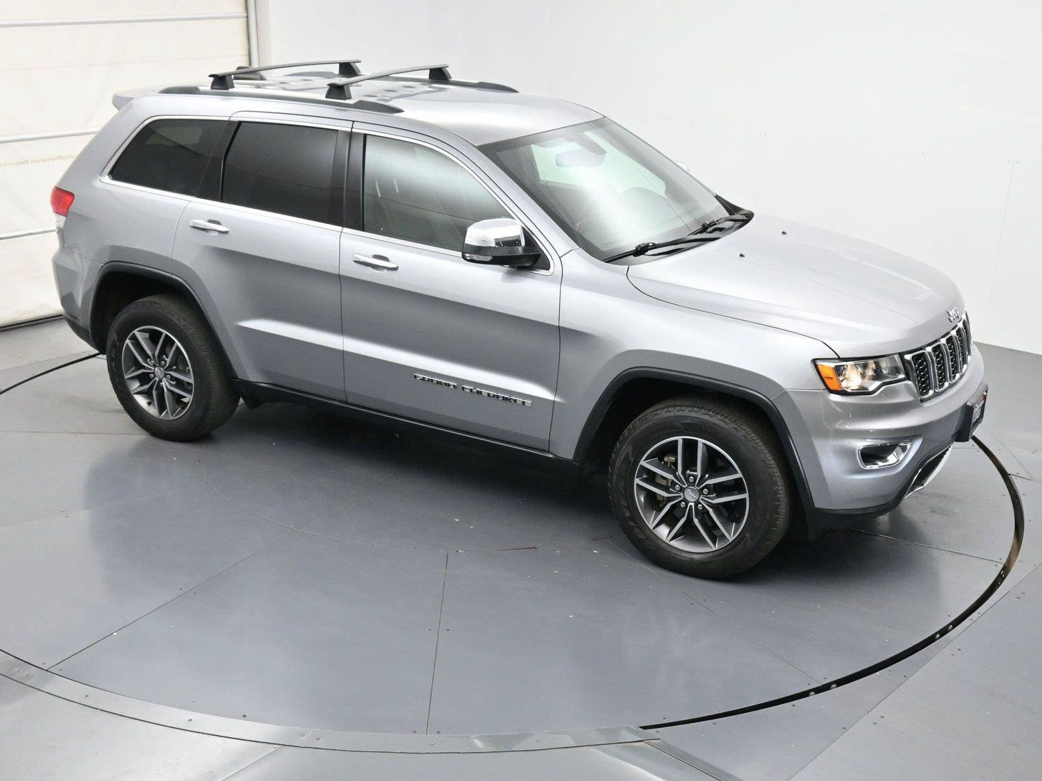 Used 2018 Jeep Grand Cherokee Limited AWD/4WD image 36