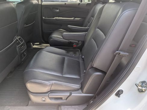 Used 2021 Honda Pilot Elite image 12