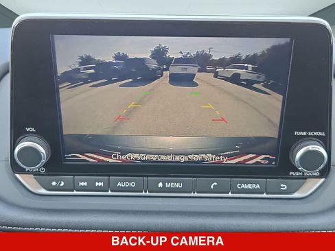 Used 2025 Nissan Rogue SV AWD/4WD image 28