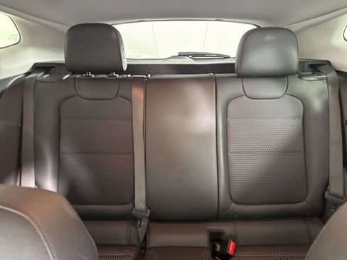 Used 2025 Chevrolet Trax LT w/ LT Convenience Package FWD image 37