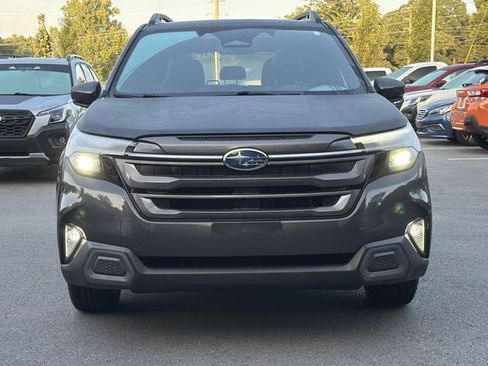 Used 2025 Subaru Forester Limited w/ Popular Package #2 AWD/4WD image 8