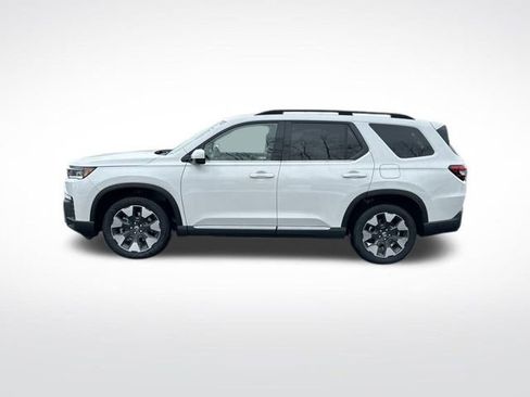 New 2026 Honda Pilot Touring image 2