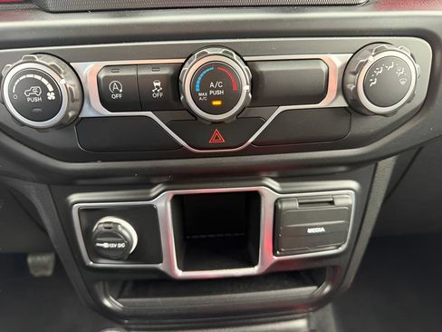 Used 2021 Jeep Wrangler Unlimited Sport image 20