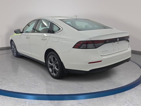 Used 2023 Honda Accord EX image 7