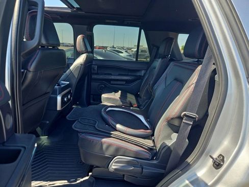 Used 2023 Ford Expedition Limited AWD/4WD image 7