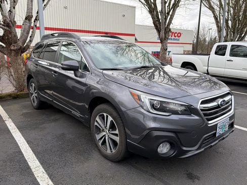 Used 2019 Subaru Outback 2.5i Limited image 2